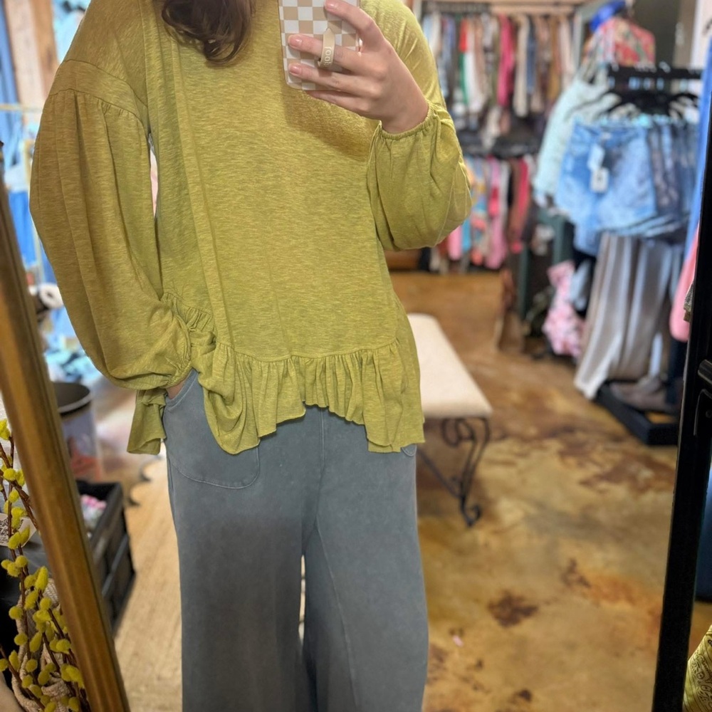 Easel Ruffle Hem Top